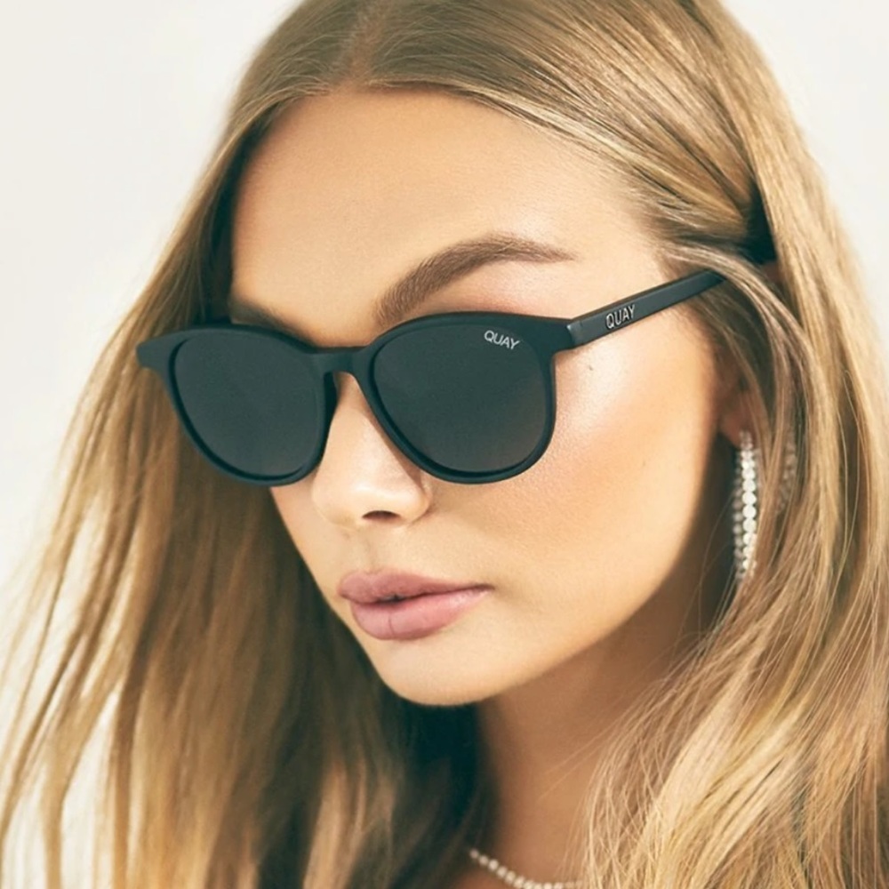 QUAY SUNGLASSES “BLUEPRINT”
